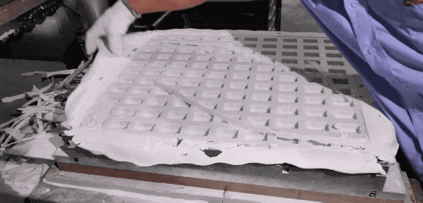 1.2The tile shape and face patterns are formed at once