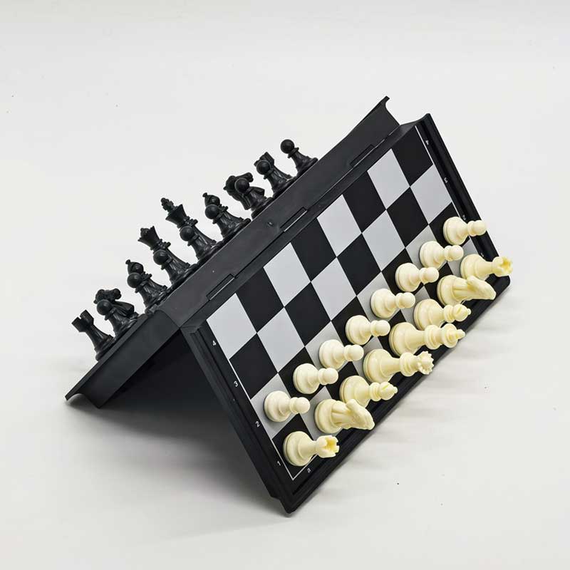 Travel-&-Magnetic-Chess-Set